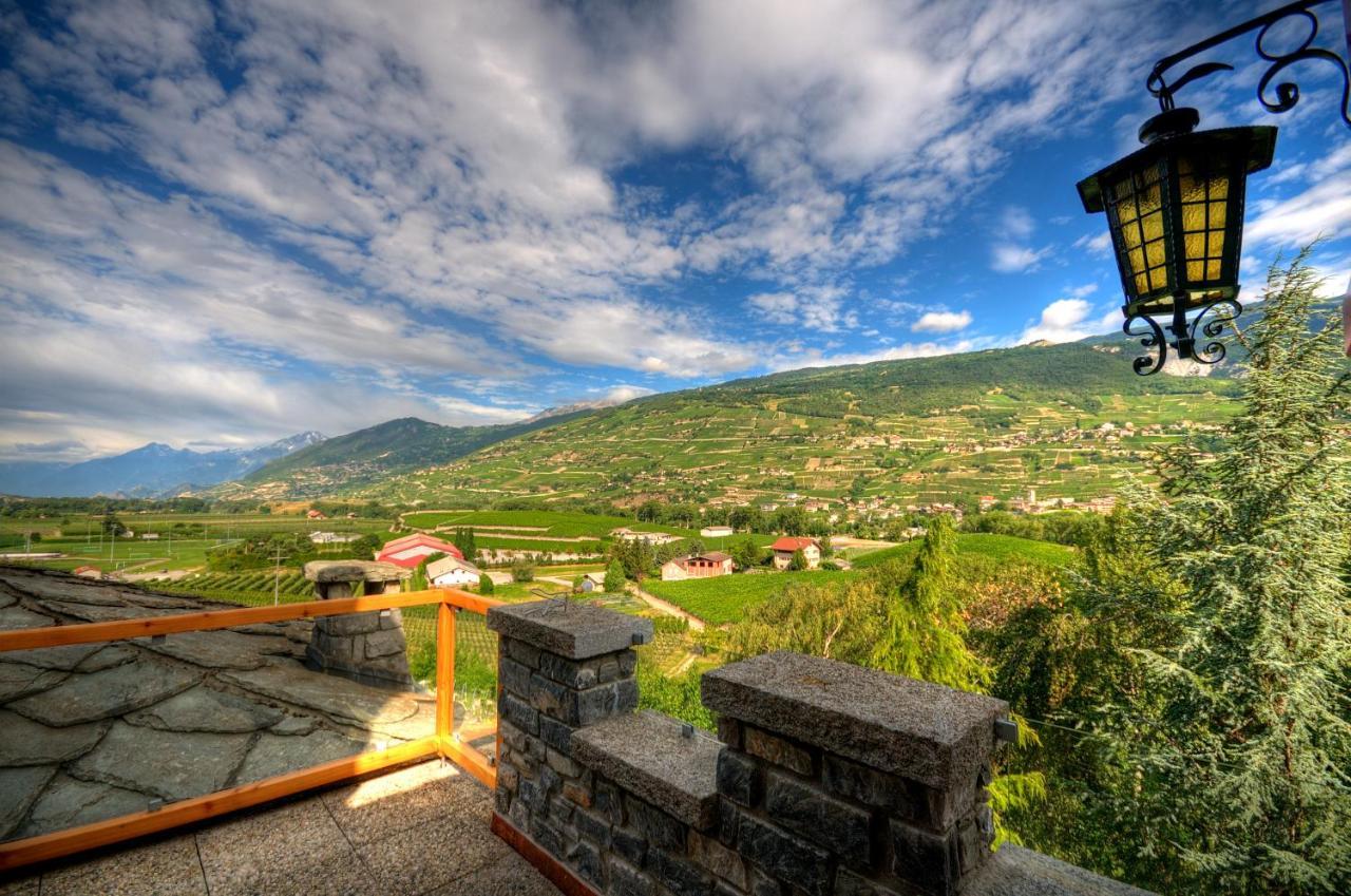 Bed and Breakfast Castel De Daval Sierre Exterior foto
